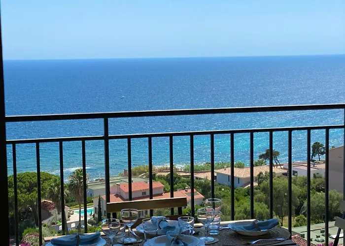 Vue Mer Exceptionnelle !! Studio Calme Et Lumineux Sur La Prestigieuse Route Des Sanguinaires A Ajaccio